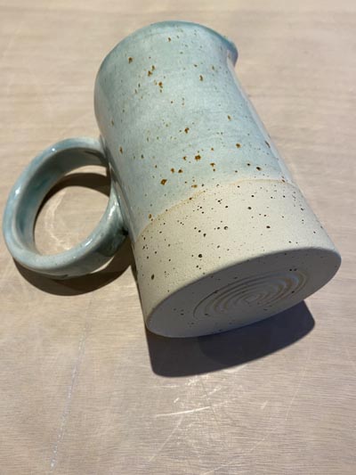 Cruche en céramique artisanale - Vue 2 - GG126