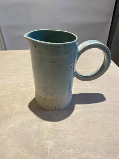 Cruche en céramique artisanale - Vue 3 - GG126