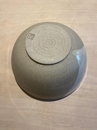 Saladier en céramique artisanale - Vue 3 - GG129