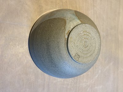 Saladier en céramique artisanale - Vue 3 - GG174