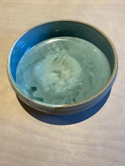 Plat en céramique artisanale GG181 - Collection Flots - Petites Terres Guebwiller